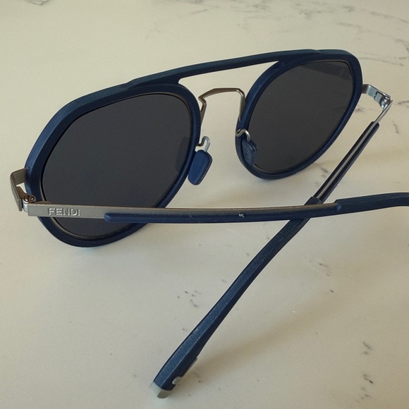 Fendi Round Aviator Sunglasses Blue and Silver Color Unisex - Picture 8 of 15